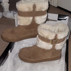 Guess boots